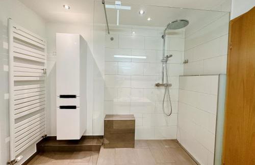 Zentrales City Apartment, Penzberg, 2 Schlafzimmer, Balkon, Parkplatz - Foto 30