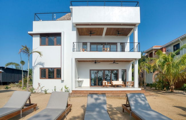 NEW Oceanfront 5 Bedroom Private Island Villa - Foto 48