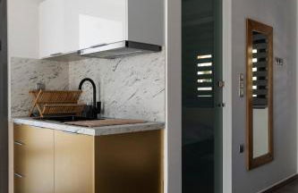 SKYROS BLUE SUITES - Photo 37