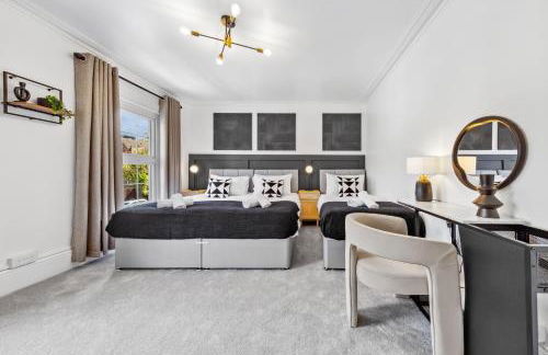 4BR North London I WiFi, Garden, Near Shops - Foto 35