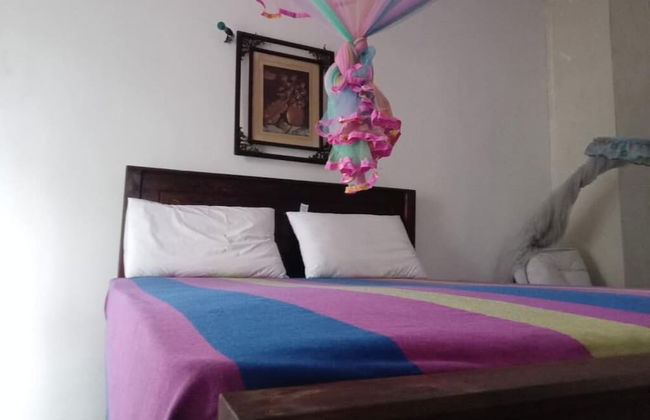 Lyons Villa - Photo 2