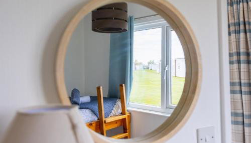 Sea View Holiday Chalet, access to sandy beach - Pets go free - Foto 5