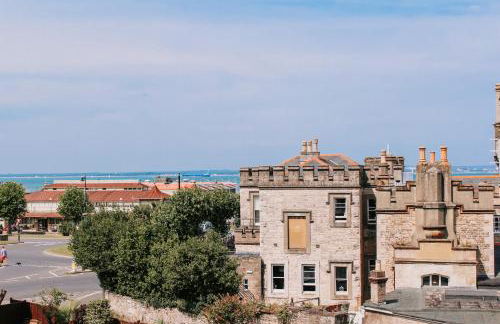 East Street Beach House - luxury living by the sea - Photo 27