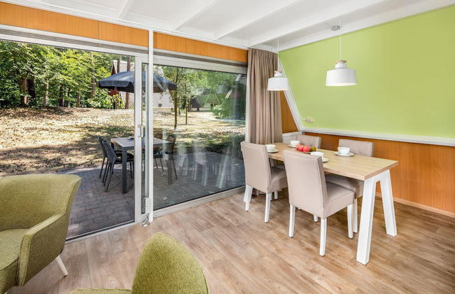 Bungalow in Bospark 't Wolfsven Near Nature - Photo 15