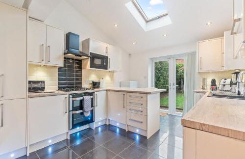 Awesome Coventry Home for Business Contractors and Suitable for families with Free Parking 14mins from NEC - Foto 43