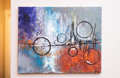 Walk to Acrisure - Parking - Location - GroupStay - Foto 18