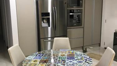 Sobrado casa de alto padrão, ar condicionado em todos os cômodos, aquecimento à gás, com piscina aquecida e área de festas - para o Show Rural 2026, fácil acesso a Rodovia 277 - Foto 4