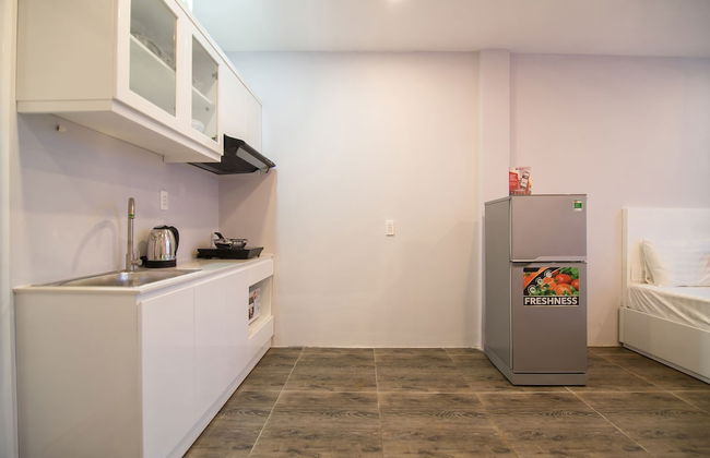 RedDoorz Plus near Tan Dinh Market 2 - Photo 10