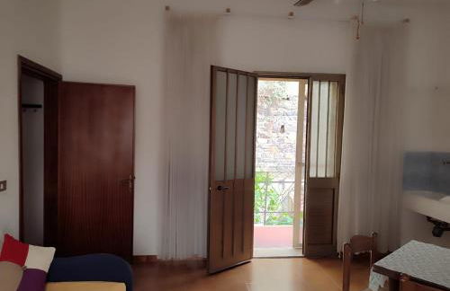 Family & Friends - First floor - South West wing - Fully equipped with view - 15 minutes drive by car to the seaside - Foto 12