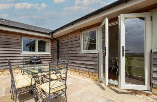 Grafton Fields near Silverstone - Photo 15