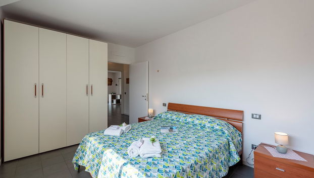 Rosy House 100m From Lake& Shared Pool - Foto 3, Quarto