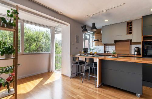 The Base - Bright 2BR, Near Old Town, Walk to Beach - Foto 21