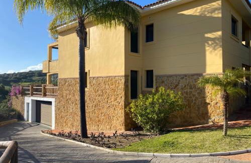 Sunny Retreat with Stunning View - Foto 43