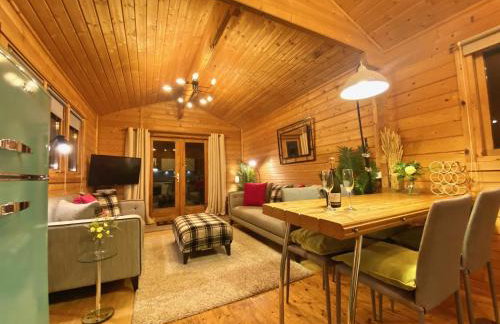 Yealm Cabin Self Catering Log Cabin in Devon with Hot Tub - Foto 21