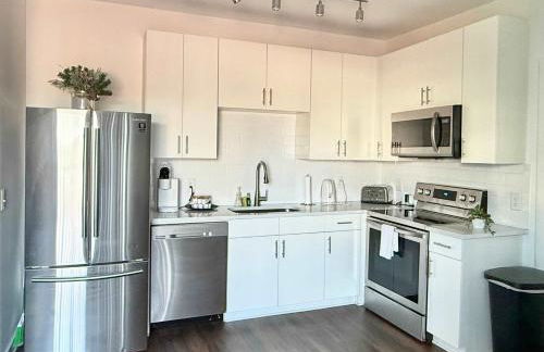 Luxury New 2B2B Private Balcony 542Blvd - Foto 15