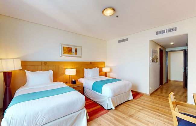 Blue Beach Tower - Photo 13