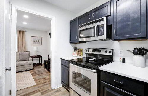 Centrally Located Little Gem - Foto 28