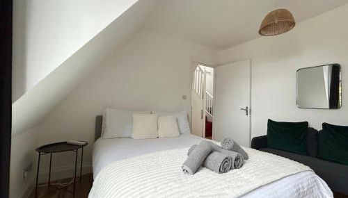 Cosy 3 Bedroom Flat, Hackney Central - Foto 2
