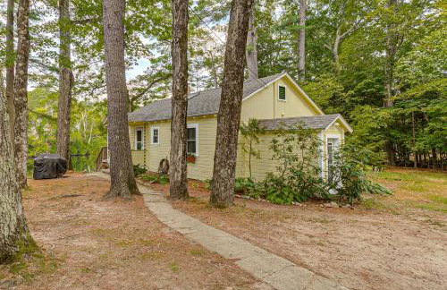 Lakefront Bradford Cottage with Dock, Near Skiing! - Foto 32