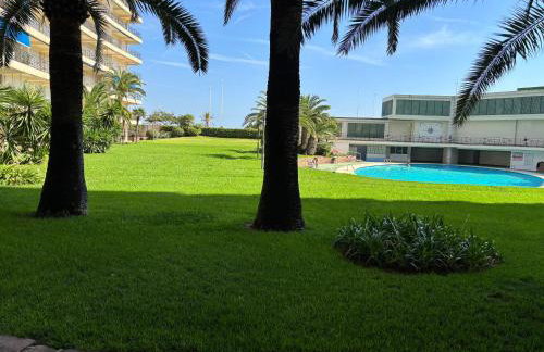 Gandia Tropicana Suite - Photo 7
