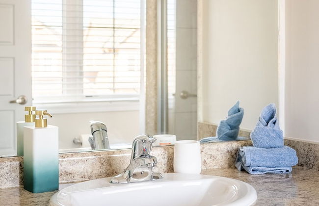 New 3BR Townhouse, Minutes to Niagara Falls and Brock University by GLOBALSTAY - Foto 39