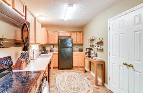 Campton Cottage with Hot Tub, Near Hiking and Climbing - Foto 9