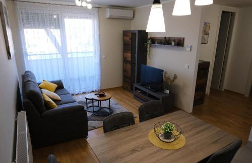 Apartment Šarić - Photo 8