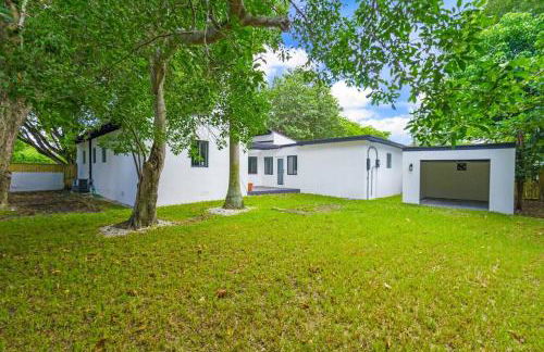 Spacious Retreat with Green Areas 8 ppl - Foto 28