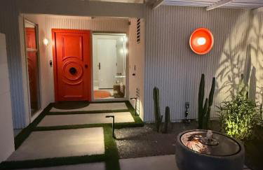 Aerhaus - Mid-Century Oasis - Foto 74