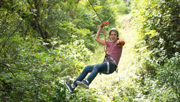 Circuito de tirolinas y rápel en la cascada Cola de Caballo - Foto 2