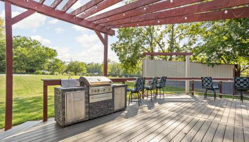 Sleeps 10, Indoor and Outdoor Theaters, Batting Cage, & Games! - Foto 4