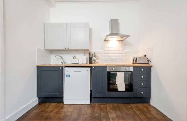 The Doctors Hoose Street Parking - Foto 10