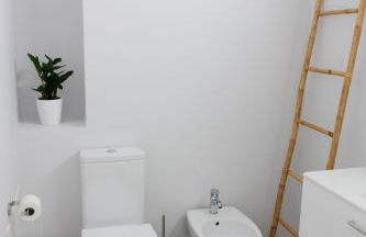 New 3 Bedroom Luxury Family Apartment - Airco, King Size Beds, Fully equipped kitchen, Balcony, Washingmachine, 2 bathrooms, Free parking, Fast Internet, 142m2 - Foto 23