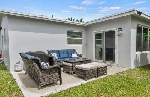 Stadium Sunflower Miramar home, 3 bd, 2 ba - Photo 22