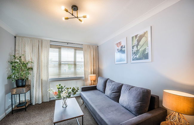 Train Station Serenity - Photo 8