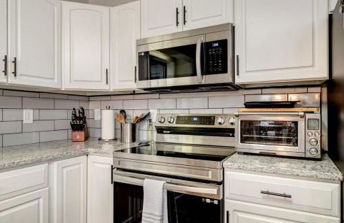 King Beds with Hot Tub Arcade & Golf Course View - Foto 20