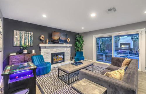 Sunset Swim, Luxury Vegas Villa with Pool, Hot Tub - Foto 19