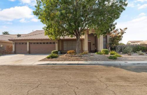 Vegas Retreats Pool, Arcade, Fun, 10min from Airport and the Strip - Foto 30