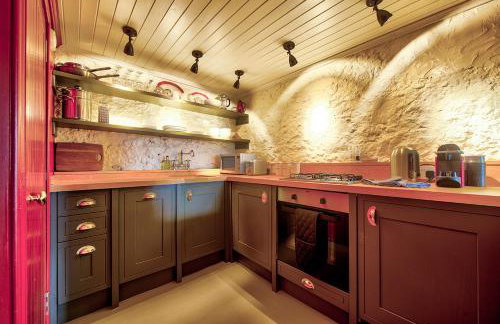 The Rock House - Terrace Apartment - in Heart of the City - Foto 9