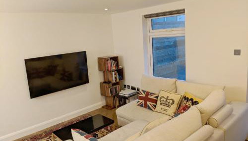Modern 2 Bedroom Flat with private outdoor terrace - Foto 4