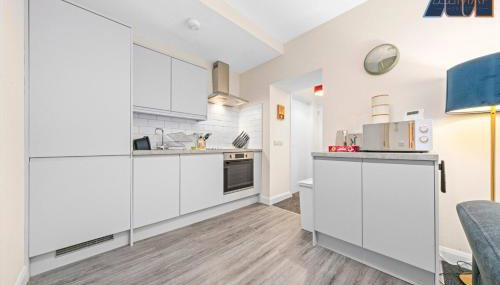 1 Bed Flat With Parking Sleeps 2 in Fife - Foto 3