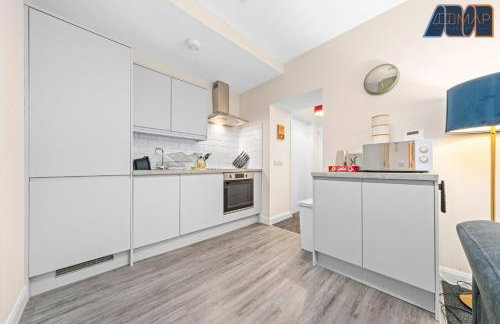 1 Bed Flat With Parking Sleeps 2 in Fife - Foto 3