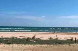 House 30 meters from the sea with gated parking - Foto 28