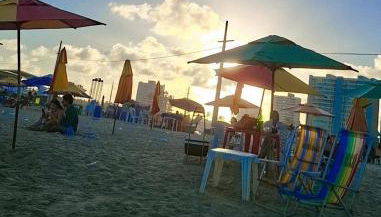 Apto na Praia de Atalaia a 100 metros da Passarela do Caranguejo - Foto 4