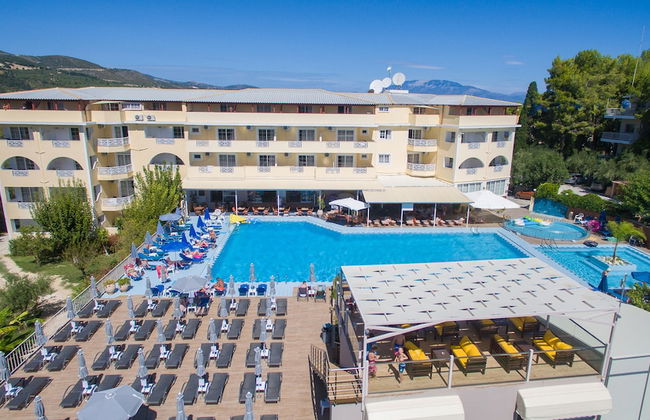 Koukounaria Hotel & Suites - Photo 78