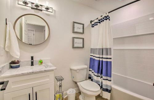 Modern Mountain Escape Near Slopes, Lakes and Trails - Foto 20