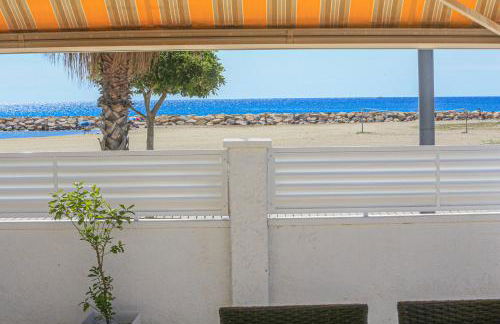 LITORAL COSTA DORADA - VILLA LAURA II Only families - Photo 5