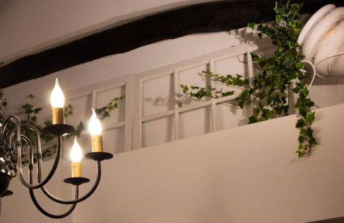 Red House by the River - Foto 112