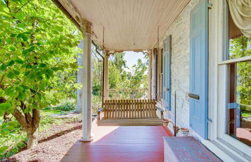 Walk to Creek Mount Joy Home with Peacocks On-Site! - Foto 17