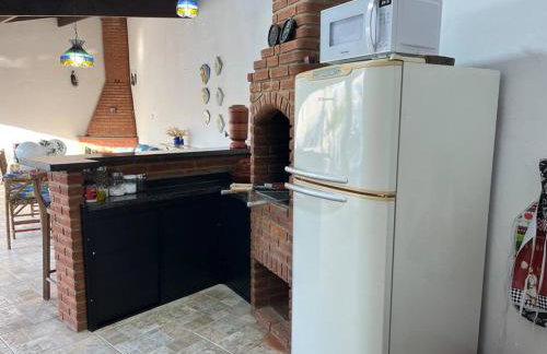 Morada do Zinho - Piscina, churrasqueira, lareira e 250 metros da praia - Foto 23